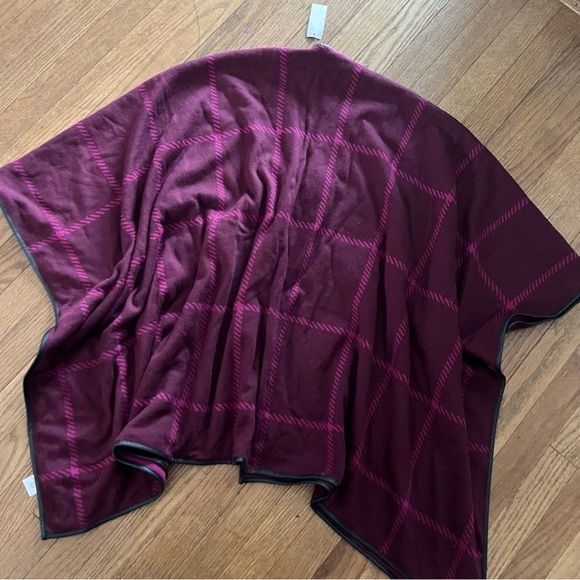Talbots Trimmed Plaid Ruana/Cape/Pancho Fuchsia M/L - Picture 4 of 5